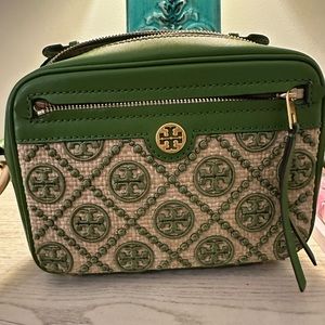 Tory Burch green straw camera bag